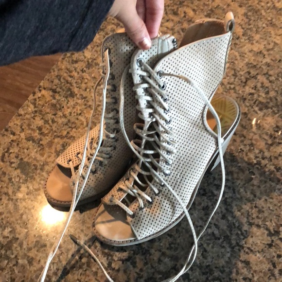 Dolce vita lira sandal 8 - Picture 2 of 4